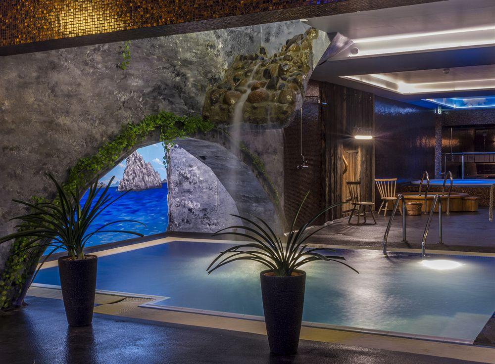 Lavendel Hotell 3*